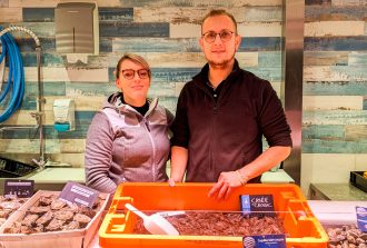 Poissonnerie Moreau Jordy située sur le marché de Talensac à Nantes