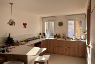 Geffroy Frères Agenceur Concepteur de dressings et rangements Cuisiniste Fabricant de mobilier Jointeur Menuisier Parqueteur Peintre Peintre d'extérieur Peintre d'intérieur Plaquiste