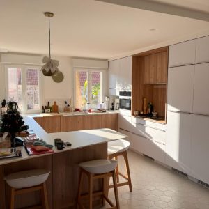 Geffroy Frères Agenceur Concepteur de dressings et rangements Cuisiniste Fabricant de mobilier Jointeur Menuisier Parqueteur Peintre Peintre d'extérieur Peintre d'intérieur Plaquiste