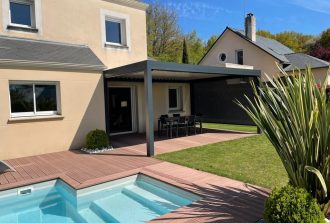 Sarl Bournigal Expert Fenêtre Évacuation des anciennes fenêtres Fenêtres Fenêtres sur-mesure Fenêtrier Installateur de pergola et store Installateur de portails et portes de garage Menuisier Portails Portes Pose Pose de fenêtres Réparateur de portails et portes de garage Réparateur de volets Storiste Volets