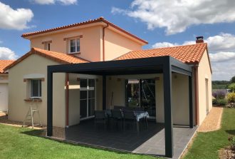 une pose à nantes de fenêtres sur mesure en Loire-Atlantique