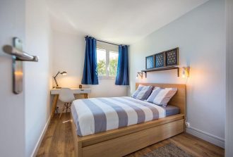 Axirenov, peintre et décorateur à Nantes