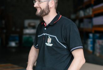 Calissence Bois Agenceur Cuisiniste Fabricant de mobilier Fabrication Menuisier Mobilier Parqueteur Parquets Poseur de cuisine Réalisation Terrasses