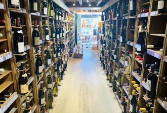 cave-vins-sur-vins-sautron-caviste-epicerie-fine