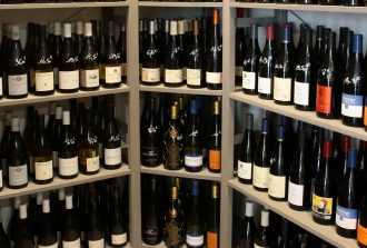 Garde Manger Caviste Epicier Fromager Crémier Primeur