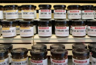 Garde Manger Caviste Epicier Fromager Crémier Primeur