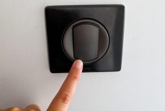 societe-pinel-patrick-regis-electricien-plombier-concepteur-salle-de-bain-nantes