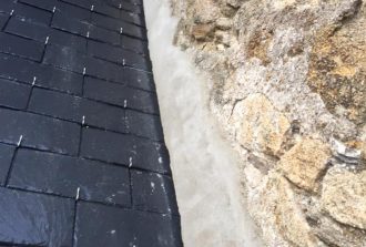 couvreur-viaud-sainte-luce-sur-loire