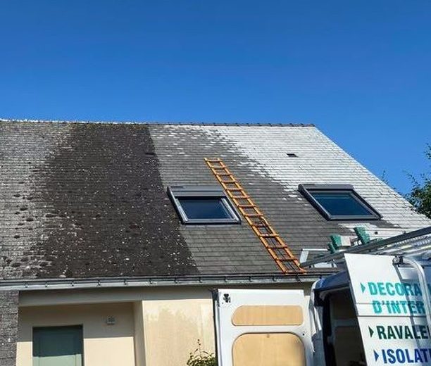 À quoi sert le traitement hydrofuge des toitures ? ❌💧 Façadier Peintre d'extérieur Peintre d'intérieur