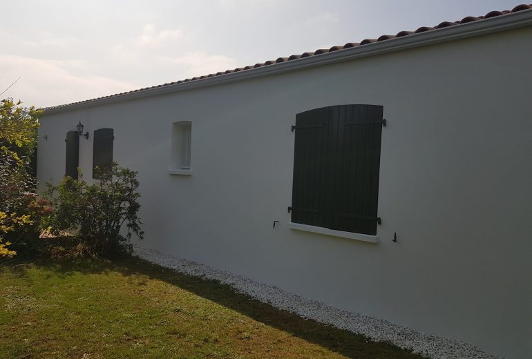 Une autre rénovation de façade Décorateur d'intérieur Peintre d'extérieur Peintre d'intérieur