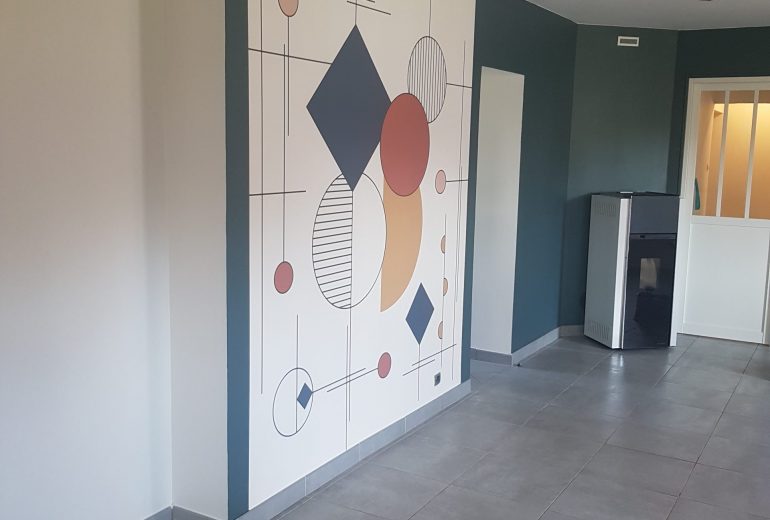 Pose de papier peint géométrique Décorateur d'intérieur Peintre d'extérieur Peintre d'intérieur