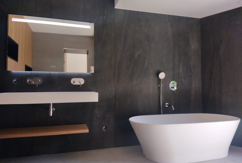 Concept salle de bain Haut de Gamme Carreleur Faïencier Plombier