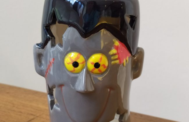 Venez peindre des faïences pour Halloween !