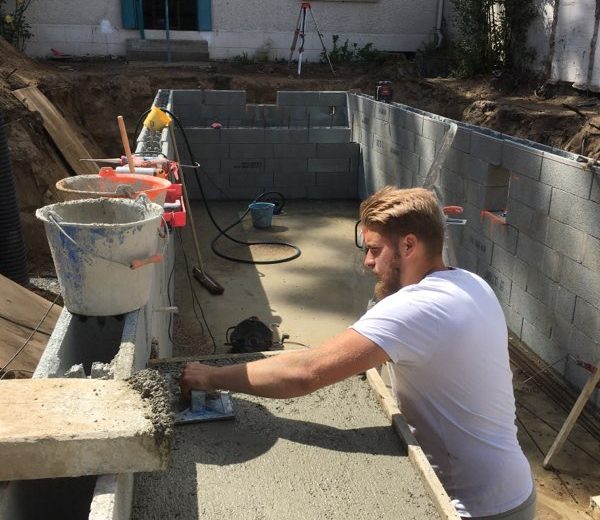 Mais au fait, un maçon c'est quoi exactement ? Maçon