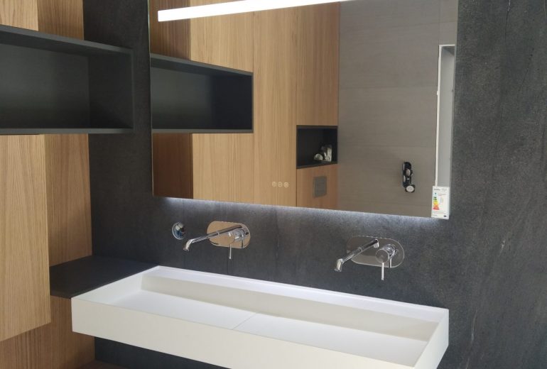 Concept salle de bain Haut de Gamme Carreleur Faïencier Plombier