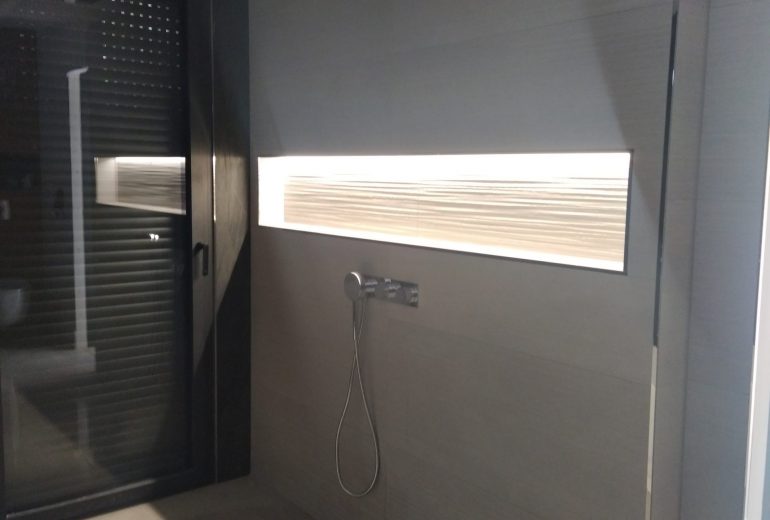 Concept salle de bain Haut de Gamme Carreleur Faïencier Plombier