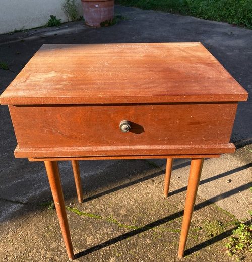 Un petit chevet résolument Rétro !