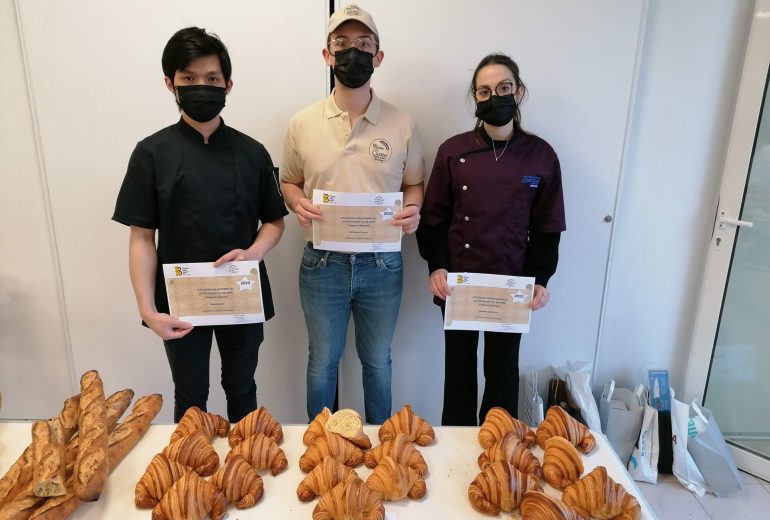 Deux médailles pour le croissant au beurre catégorie apprenti ! Boulanger Pâtissier