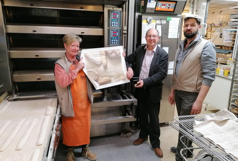 Médaille de la Confédération de la Boulangerie.   Boulanger Pâtissier