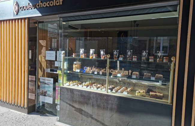 Réouverture sous les rayons de soleil matinaux.☀️ Biscuitier Chocolatier Pâtissier