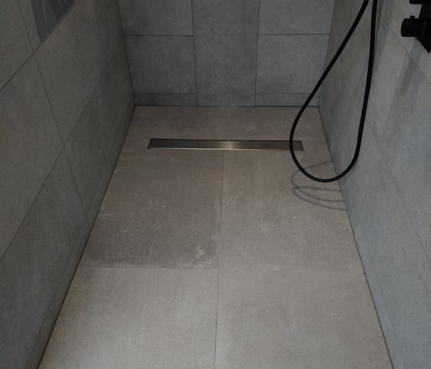 Concept salle de bain clé en main Carreleur Faïencier Plombier