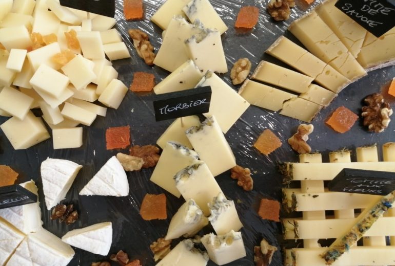 Nos planches apéros sont là ! Caviste Epicier Fromager Crémier
