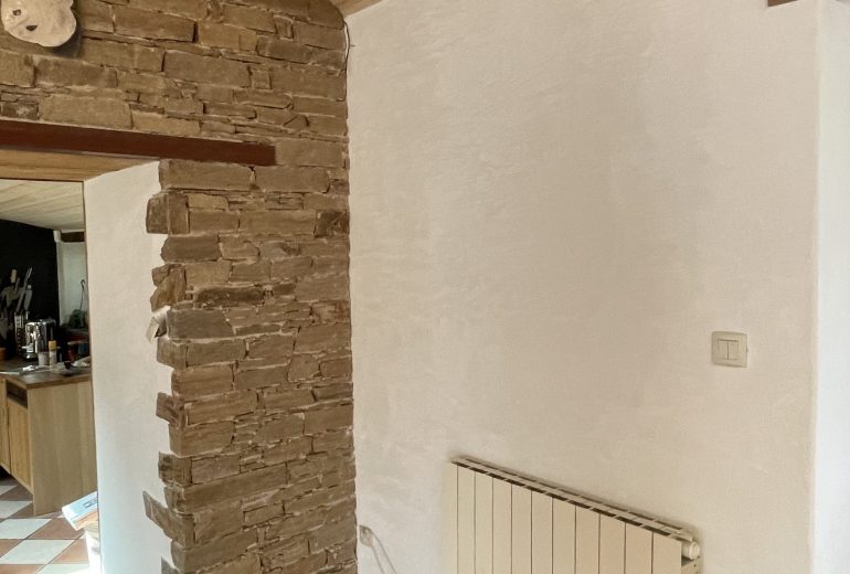 Le charme du rustique ! Parqueteur Peintre d'extérieur Peintre d'intérieur Solier moquettiste