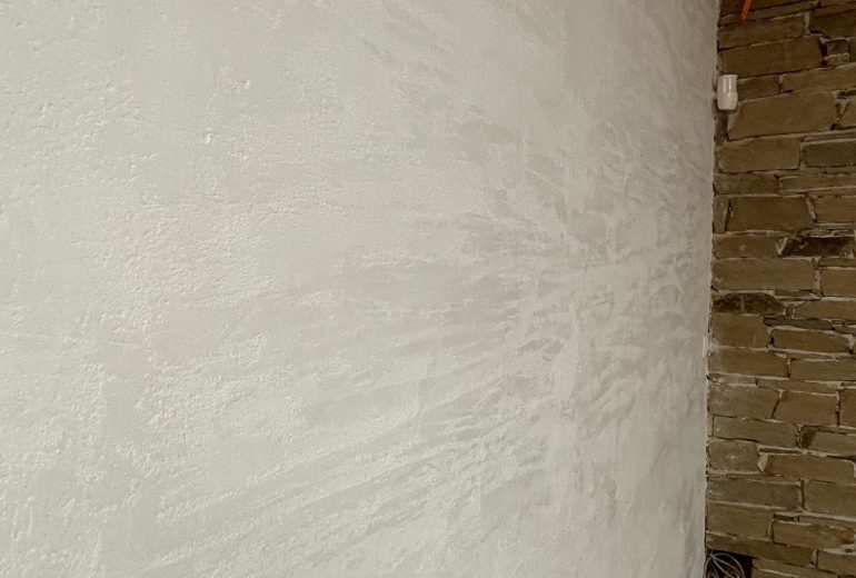 Le charme du rustique ! Parqueteur Peintre d'extérieur Peintre d'intérieur Solier moquettiste