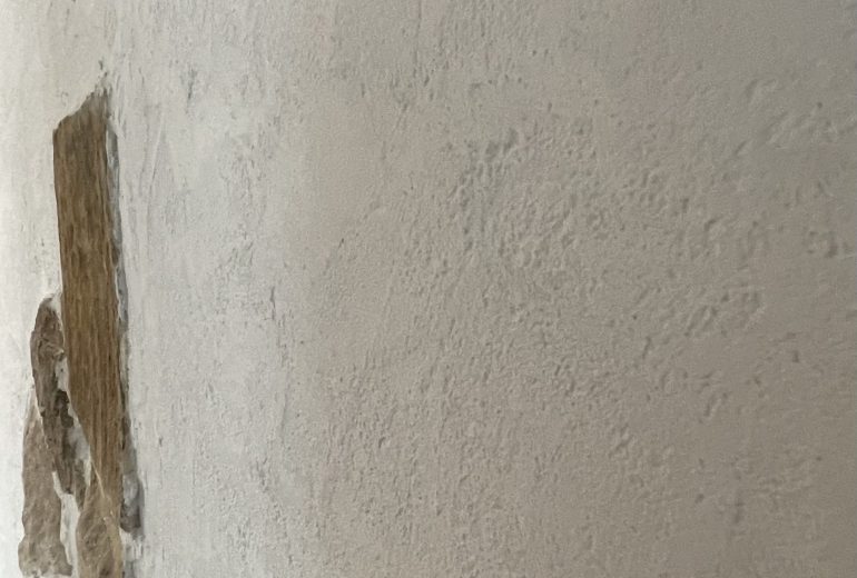 Le charme du rustique ! Parqueteur Peintre d'extérieur Peintre d'intérieur Solier moquettiste