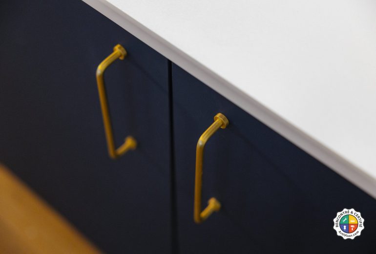 Ouverture magasin cuisine Nantes Agenceur Carreleur Cuisiniste Électricien Menuisier Plaquiste Plombier Solier moquettiste