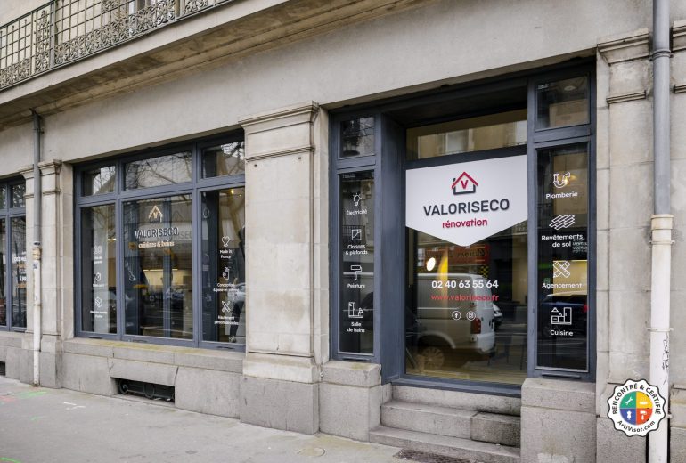 Ouverture magasin cuisine Nantes Agenceur Carreleur Cuisiniste Électricien Menuisier Plaquiste Plombier Solier moquettiste