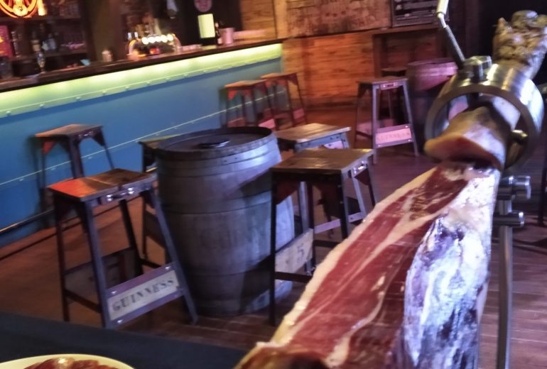 Soirée Black shelter Traiteur