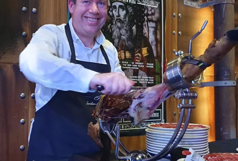 Soirée Black shelter Traiteur