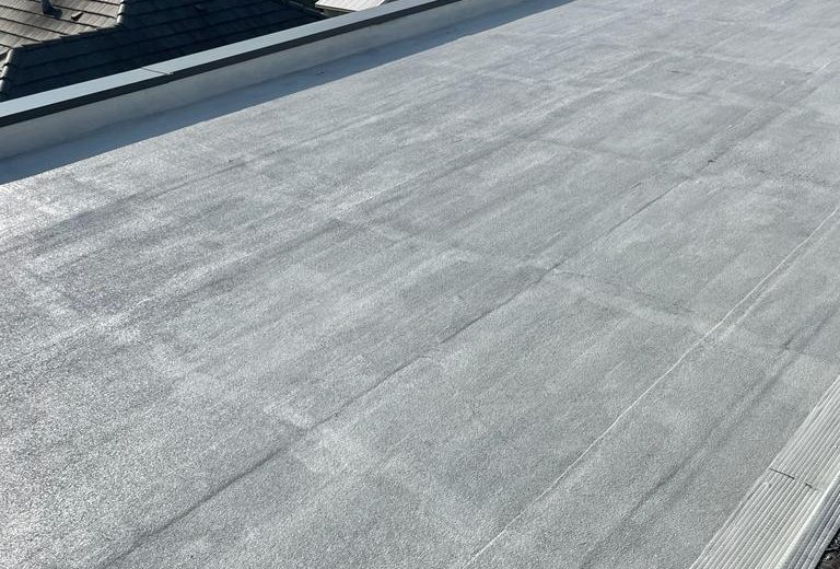 Connaissez vous les traitements thermiques de toiture ? Façadier Parqueteur Peintre d'extérieur Peintre d'intérieur