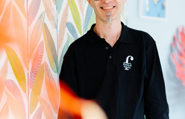 Royné Pitaud Peinture Aménagement d’intérieur Applicateur Béton Ciré Décorateur d'intérieur Décoration Enduiseur Enduit ciré Façades Façadier Imperméabilisation Nettoyage Papier peint Peintre Peintre d'extérieur Peintre d'intérieur Peinture à effet Peinture métallisée Protection à base de résine Ravalement Solier moquettiste Toile de verre Traitement humidité Visualisation 2D/3D de votre projet