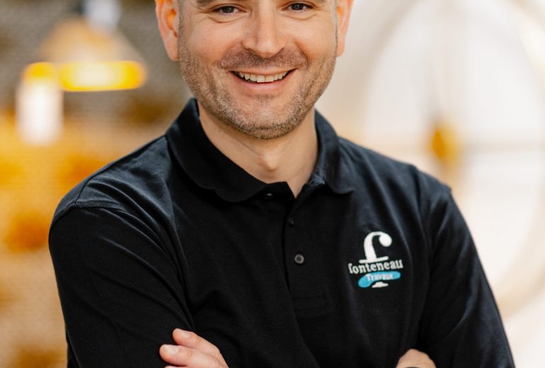 DERNIERS PORTRAITS  📸 Décorateur d'intérieur Façadier Peintre d'extérieur Peintre d'intérieur Solier moquettiste