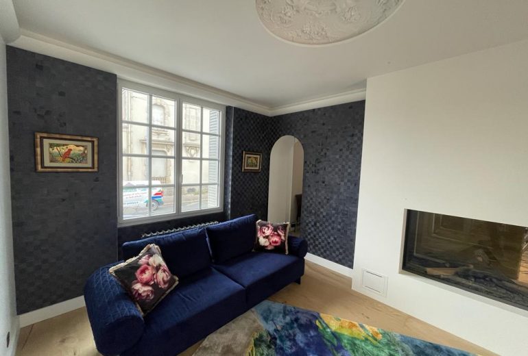 Dernière réalisation de l'équipe ! Façadier Parqueteur Peintre d'extérieur Peintre d'intérieur