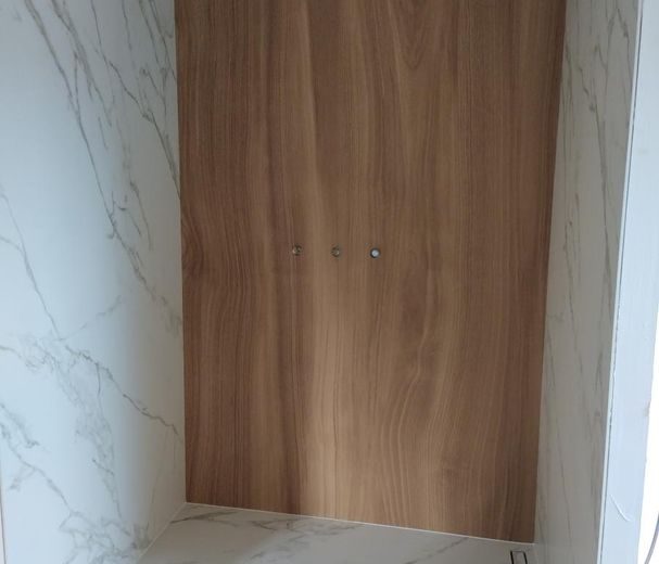 Douche avec carreaux XXL - Une spécialité Perfect Cérame Carreleur Faïencier Plombier