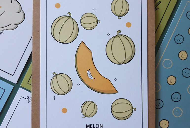 La carte postale Melon est disponible en boutique. Illustrateur