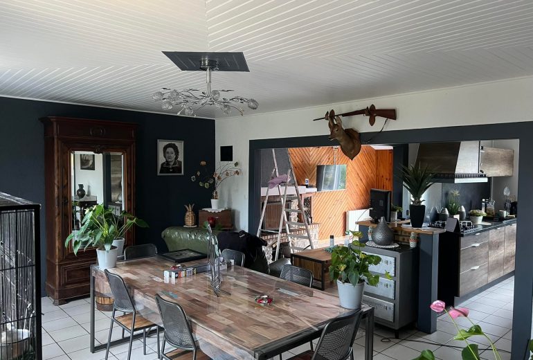 FINITION LAQUE MAT Façadier Peintre d'extérieur Peintre d'intérieur Solier moquettiste