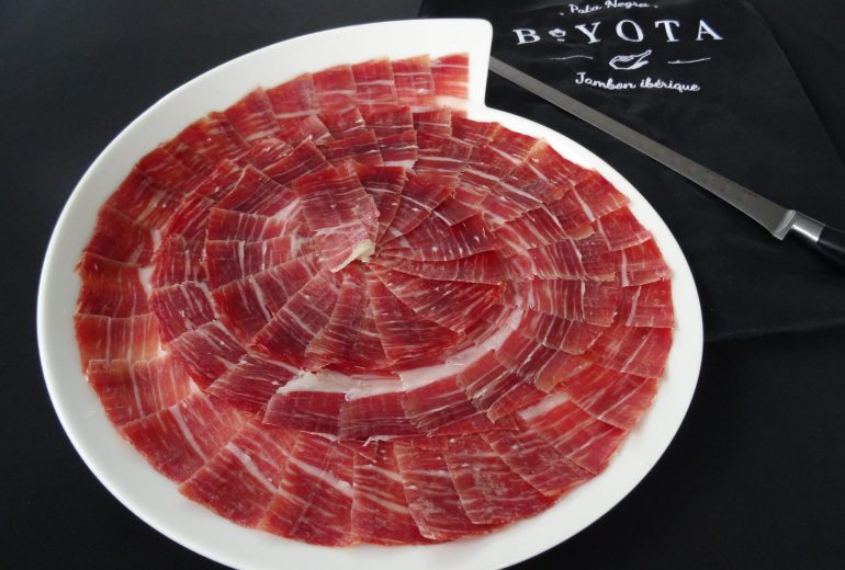 Assiettes créatives jambon ibérique Pata Negra Traiteur
