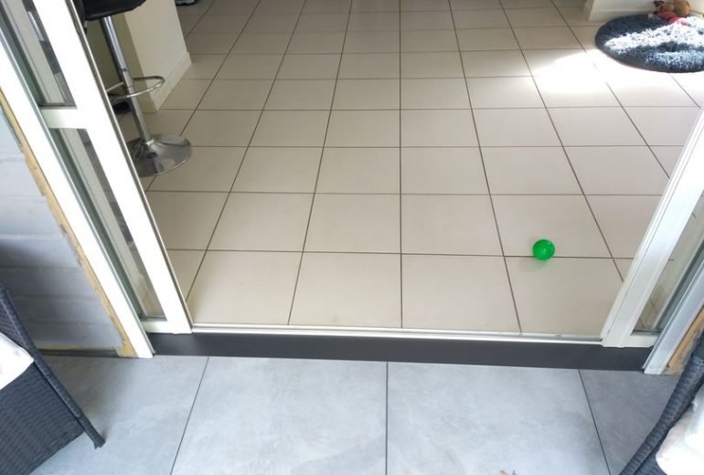 Réalisation d'une terrasse sur plot à Saint Molf Carreleur Faïencier Plombier