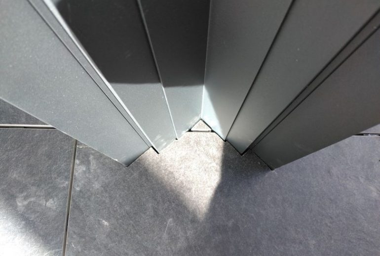 Réalisation d'une terrasse sur plot à Sautron Carreleur Faïencier Plombier