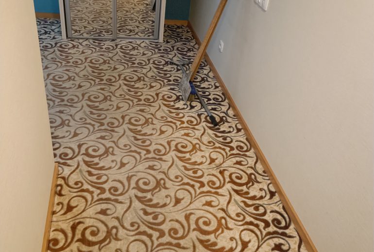 Pose de lames flotex dans hôtel Parqueteur Solier moquettiste