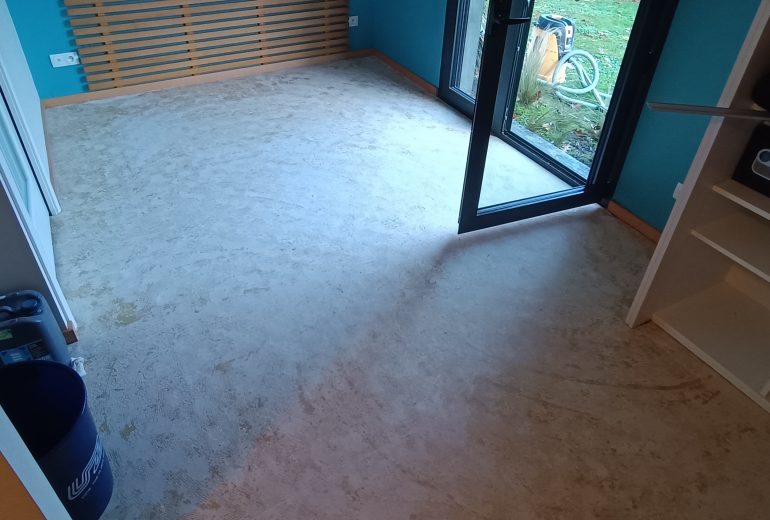 Pose de lames flotex dans hôtel Parqueteur Solier moquettiste