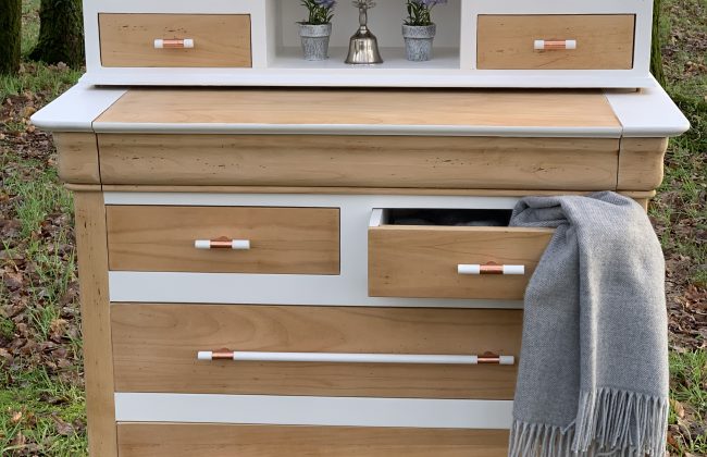 Recherche une nouvelle maison Décorateur de meubles