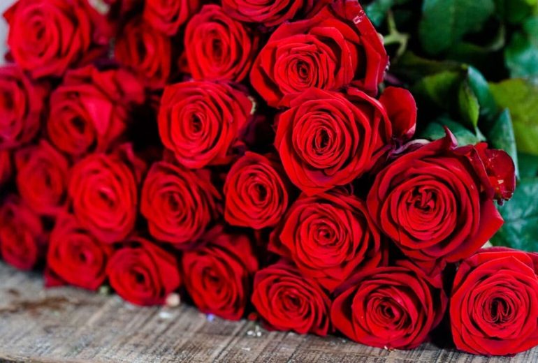 La SAINT-VALENTIN Fleuriste