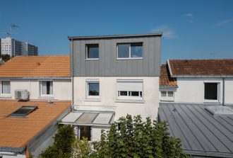 surélévation maison nantes