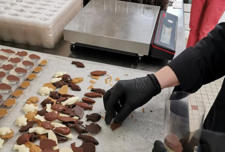 La baleine de Pâques ! Biscuitier Chocolatier Pâtissier