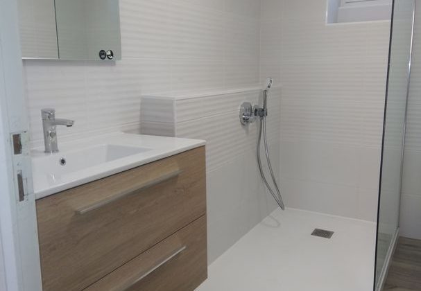 Concept salle de bain sur Saint Gildas des Bois Carreleur Faïencier Plombier